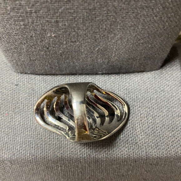 Vintage Rhinestone silver cocktail ring with rhinestones - Size 9 - Picture 4 of 7